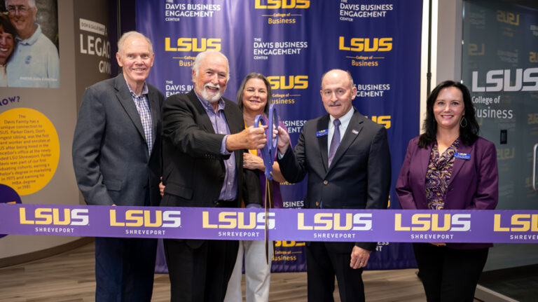 Davis-Business-Engagement-Center-Ribbon-Cutting