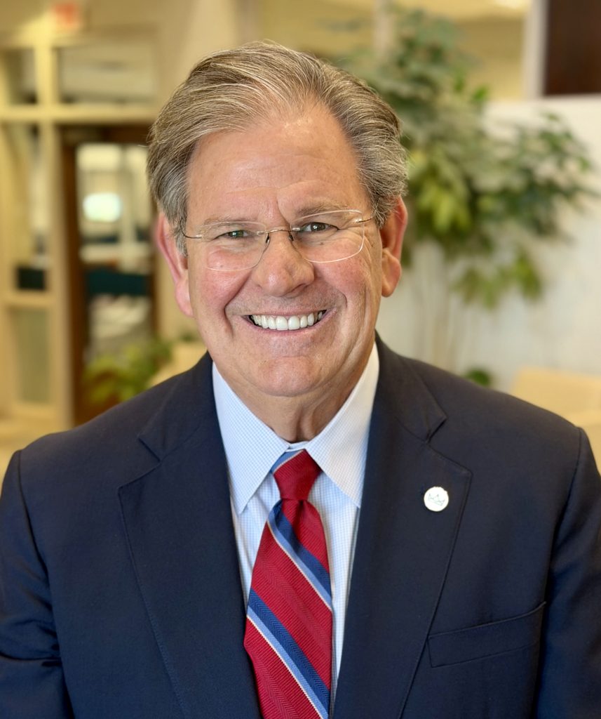Bonvenu Bank names Jim Hudson president, Mark Porter board chairman